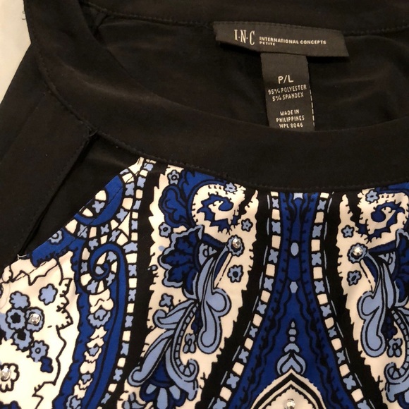 Blouse - Picture 2 of 4